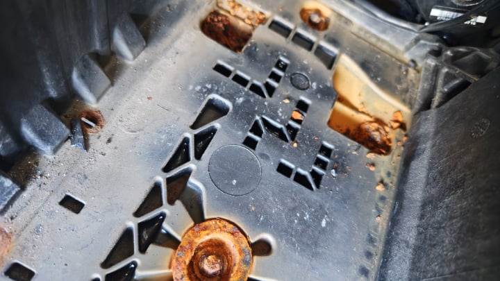 2011年(平成23年)式ボルボの車検整備