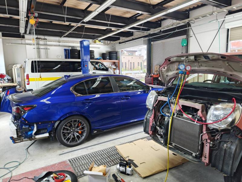 自動車の修理・整備から新車・中古車販売、鈑金塗装まで、ワンステップで対応